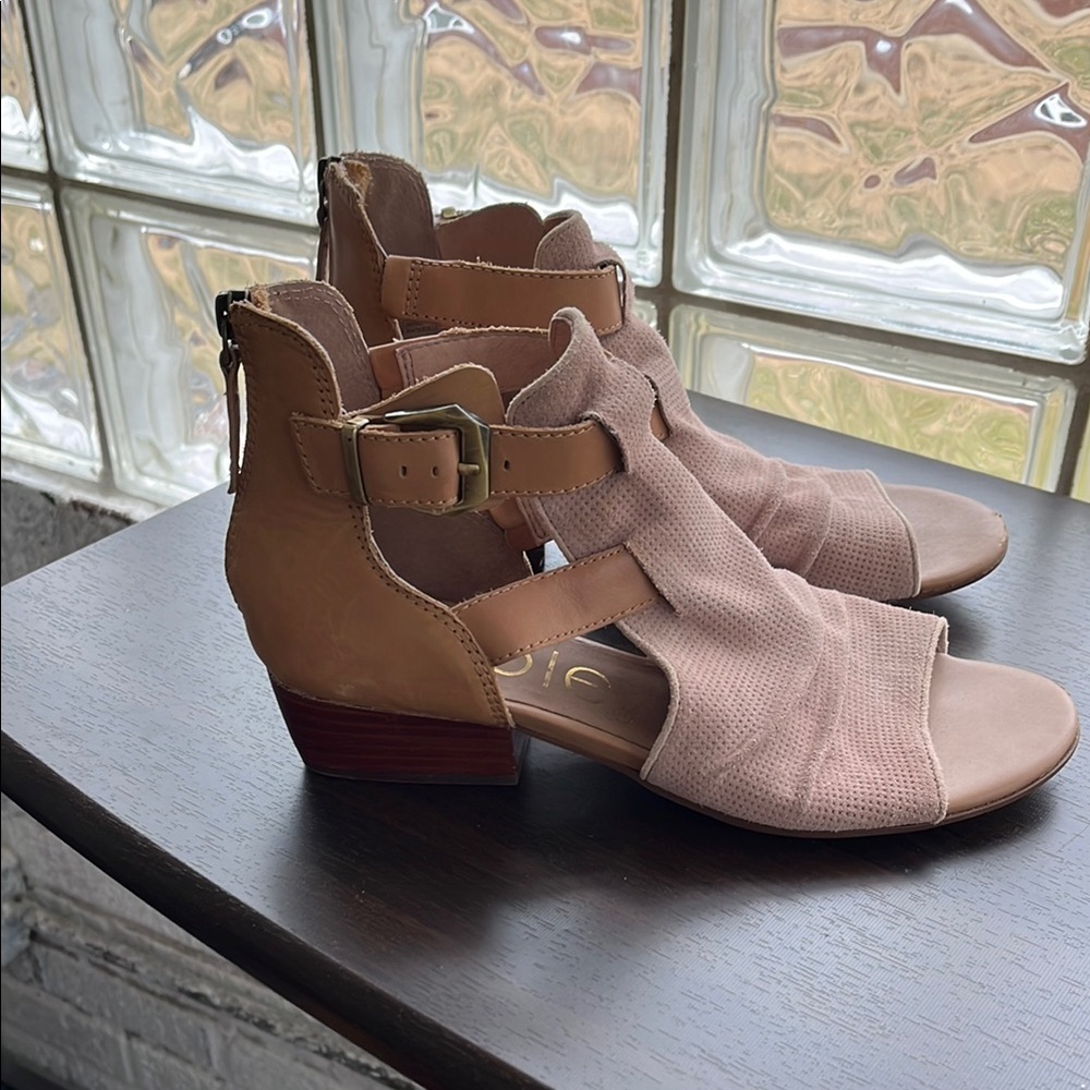 Nicole Tan Leather Sandals with Chunky Heel and Open Toe